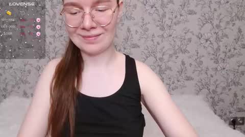 Snapshot of _mizuka_ chatting on 3, 12, 2025 mizuka online show from 3, 12, 2025