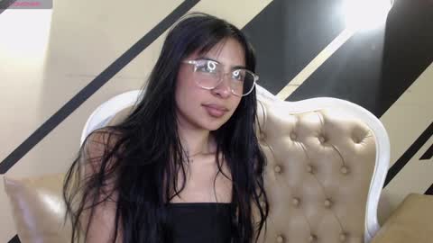 Molly online show from 25, 1, 2025