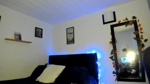 Snapshot of _monserat_ chatting on 6, 12, 2024 liaaa 4u online show from 6, 12, 2024