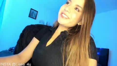 Snapshot of _monserat_ chatting on 1, 3, 2025 liaaa 4u online show from 1, 3, 2025