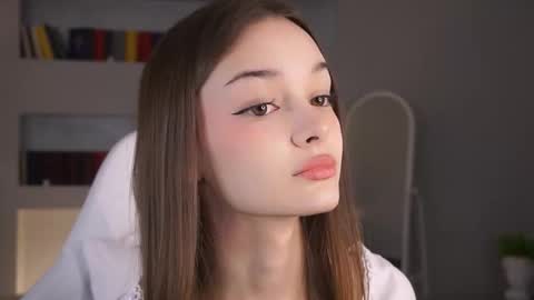 Snapshot of _moonlit_melody_ chatting on 12, 3, 2026 Margo online show from 12, 3, 2026