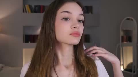 Snapshot of _moonlit_melody_ chatting on 24, 3, 2026 Margo online show from 24, 3, 2026