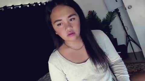 Snapshot of _mslibaylibay_ chatting on 17, 4, 2026 Angel online show from 17, 4, 2026