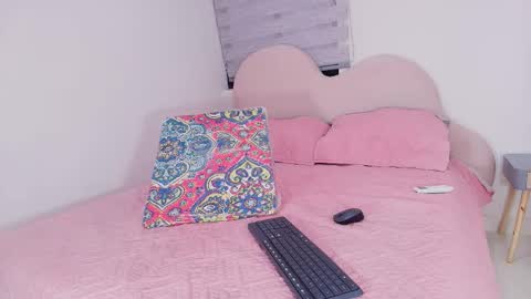 Luna online show from 5, 12, 2025