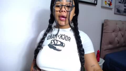 Snapshot of _nahom_ chatting on 24, 12, 2024 nahomi  online show from 24, 12, 2024