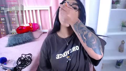 Snapshot of _nahom_ chatting on 25, 2, 2025 nahomi  online show from 25, 2, 2025