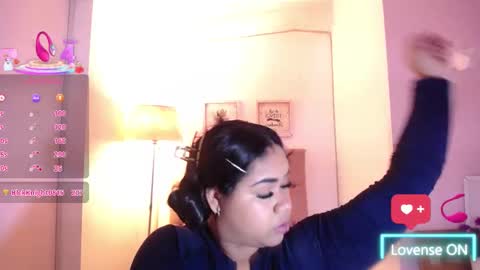 Snapshot of _nahom_ chatting on 15, 10, 2025 nahomi  online show from 15, 10, 2025