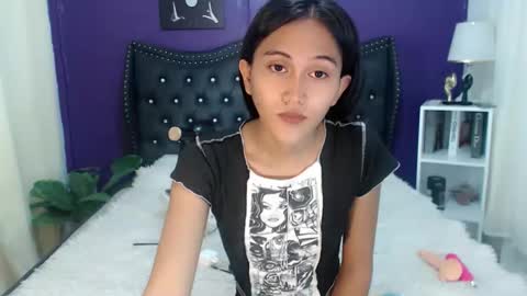 jenny claire online show from 24, 4, 2026