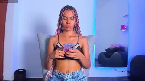 Nana  online show from 26, 11, 2025