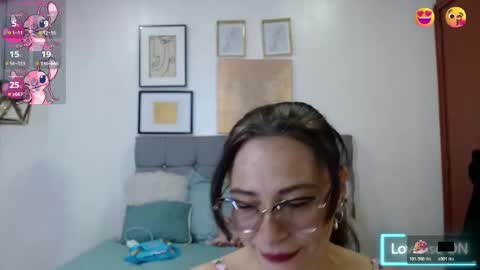 Snapshot of _naomi_s chatting on 26, 11, 2025 _naomi_s online show from 26, 11, 2025