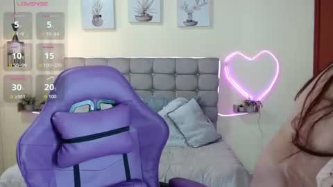 _naomi_s online show from 15, 6, 2026