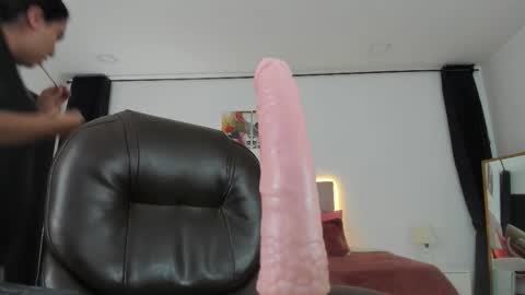 Snapshot of _natalie18_ chatting on 25, 10, 2025 Natalie online show from 25, 10, 2025