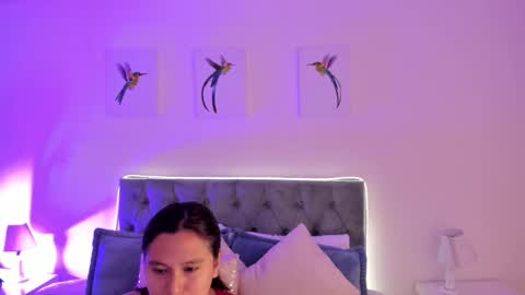 Snapshot of _natalie18_ chatting on 17, 12, 2025 Natalie online show from 17, 12, 2025