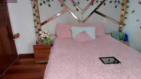 Natasha Rodriguez independent model online show from 19, 9, 2025