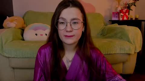 Mia with a big heart  online show from 6, 3, 2025