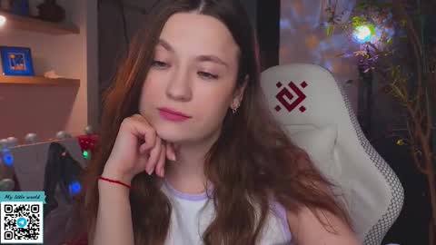 Mia with a big heart  online show from 16, 12, 2025