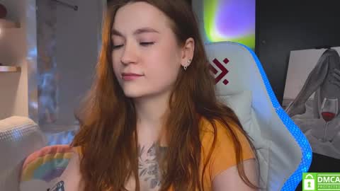 Snapshot of _nemalkovamia chatting on 7, 4, 2026 Mia with a big heart online show from 7, 4, 2026