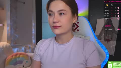 Snapshot of _nemalkovamia chatting on 15, 4, 2026 Mia with a big heart online show from 15, 4, 2026