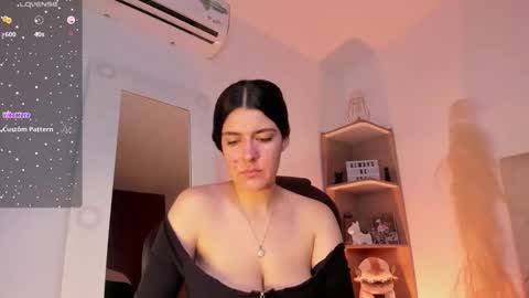Niah  You can call me Ni or cutie haha online show from 2, 12, 2024