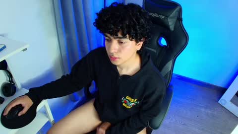 Nicolas online show from 9, 1, 2025