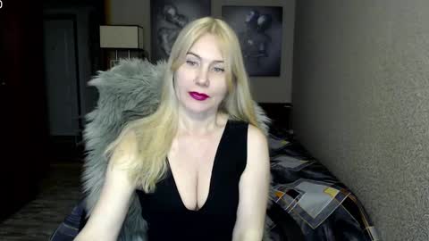 Snapshot of _night_fantasy_ chatting on 7, 3, 2025 Donella online show from 7, 3, 2025
