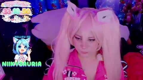 niiky online show from 11, 5, 2026