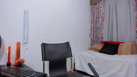 Snapshot of _niki21 chatting on 20, 2, 2025 Niki online show from 20, 2, 2025