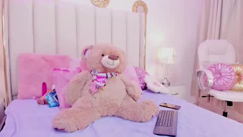  ninafox online show from 16, 2, 2026