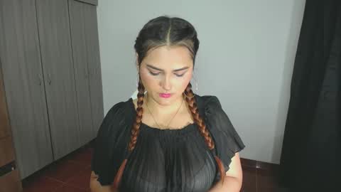 Nina  online show from 28, 12, 2024