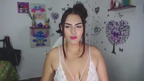 Nina  online show from 4, 11, 2025