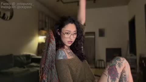 Mikayla online show from 6, 2, 2026