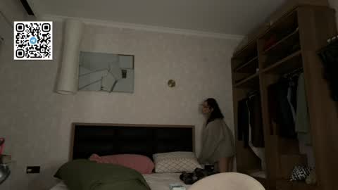 Snapshot of _octopussy_ chatting on 14, 6, 2026 Mikayla online show from 14, 6, 2026