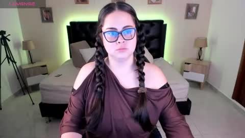 Snapshot of _oliviajoness chatting on 14, 7, 2026 Olivia jones online show from 14, 7, 2026