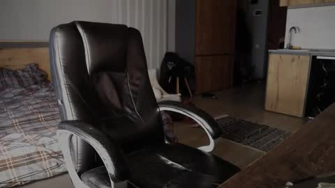 Snapshot of _p_l_u_r_ chatting on 14, 2, 2026 Sasha ---- 50 discount on my Fansly ---- online show from 14, 2, 2026