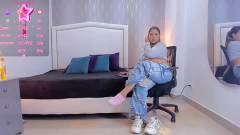 Snapshot of _peach1_ chatting on 16, 9, 2025  peach1  online show from 16, 9, 2025