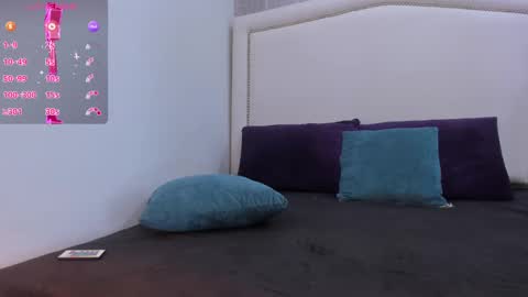 Snapshot of _peach1_ chatting on 25, 9, 2025  peach1  online show from 25, 9, 2025