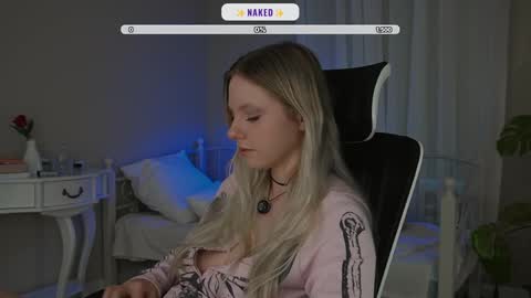 Snapshot of _penisflytrap_ chatting on 26, 10, 2025 Viktoria online show from 26, 10, 2025