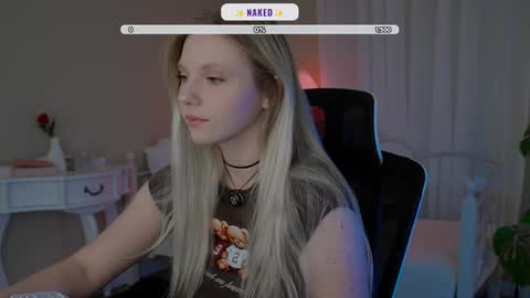 Snapshot of _penisflytrap_ chatting on 27, 10, 2025 Viktoria online show from 27, 10, 2025