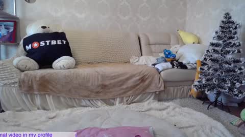 Snapshot of _pretty_fox_ chatting on 30, 12, 2024 _pretty_fox_ online show from 30, 12, 2024