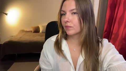  HADLY today day-off see u online 0112  online show from 22, 9, 2025