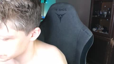 Snapshot of _purrari chatting on 11, 3, 2025 Vampire online show from 11, 3, 2025