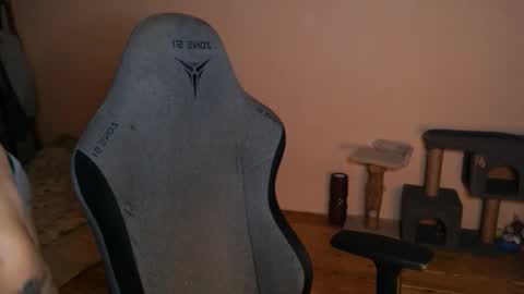 Snapshot of _purrari chatting on 6, 11, 2025 Vampire online show from 6, 11, 2025