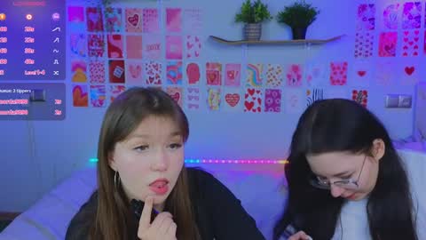 Snapshot of _reverse_gang_ chatting on 1, 2, 2025 LISSAPVT IS OPEN online show from 1, 2, 2025