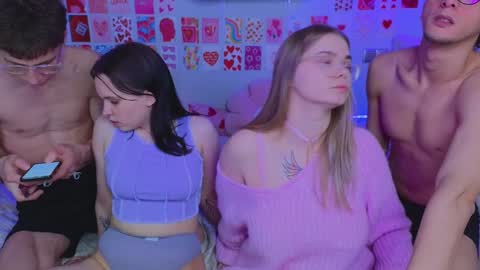Snapshot of _reverse_gang_ chatting on 1, 2, 2025 LISSAPVT IS OPEN online show from 1, 2, 2025