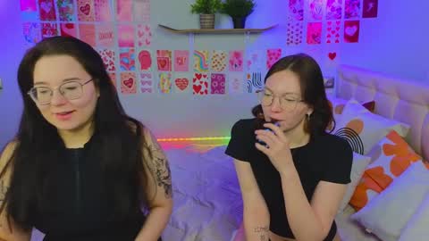 Snapshot of _reverse_gang_ chatting on 2, 2, 2025 LISSAPVT IS OPEN online show from 2, 2, 2025