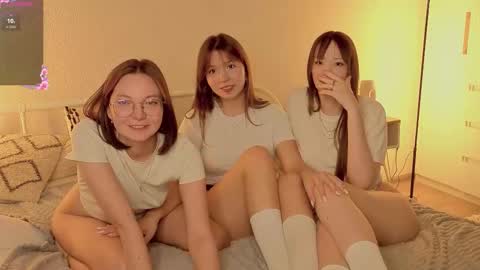 Snapshot of _reverse_gang_ chatting on 21, 9, 2025 LISSAPVT IS OPEN online show from 21, 9, 2025