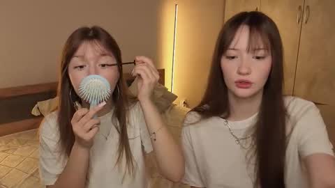 Snapshot of _reverse_gang_ chatting on 12, 10, 2025 LISSAPVT IS OPEN online show from 12, 10, 2025