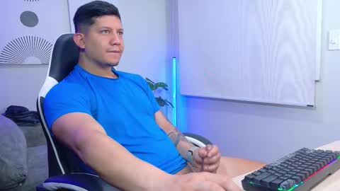 Roberto online show from 4, 3, 2026