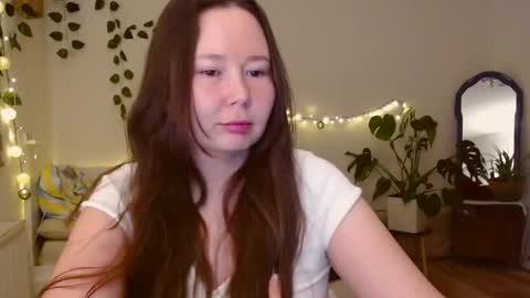 Snapshot of _rosie_cheeks_ chatting on 26, 10, 2025 See you online show from 26, 10, 2025