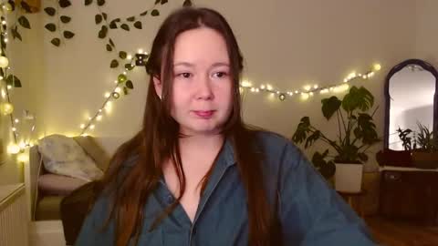 Snapshot of _rosie_cheeks_ chatting on 11, 11, 2025 See you online show from 11, 11, 2025